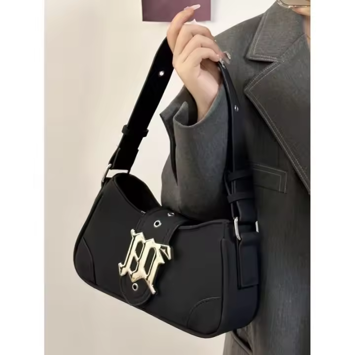 Bolso Medieval para Mujer, Otoño e Invierno 2025, Nueva Moda Retro Mate, Bolso Versátil Tipo Baguette Portátil, Mensajero. - 1