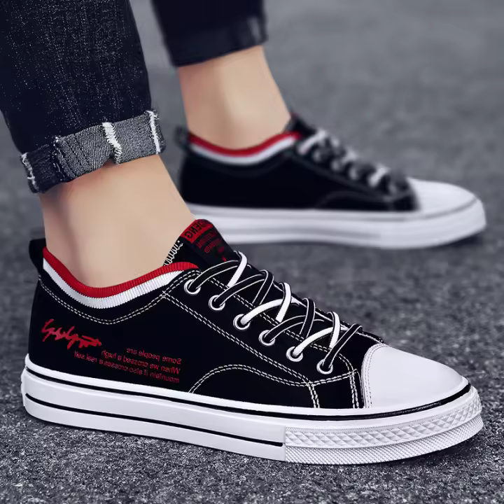 Zapatos de hombre, nuevos zapatos de lona negros para primavera, zapatos de moda transpirables y versátiles, zapatillas informales de estilo coreano para hombre - 1