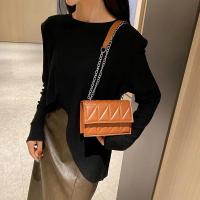 Bolso de hombro de diseñador a la moda para mujer, bolsos con asa de cuero PU, bolsos cruzados con correa de cadena para mujer - details 9