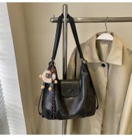 Bolso multifuncional de gran capacidad para mujer, nuevo bolso de hombro clásico de otoño e invierno, mochila cruzada para ir al trabajo - details 13
