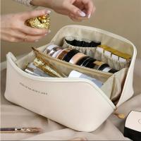Neceser cosméticos de viaje de CUELO SINTÉTICO gran capacidad, MEJORADA,estuche de maquillaje portátil para mujer, organizador de artículos de tocador multifuncional impermeable - details 9