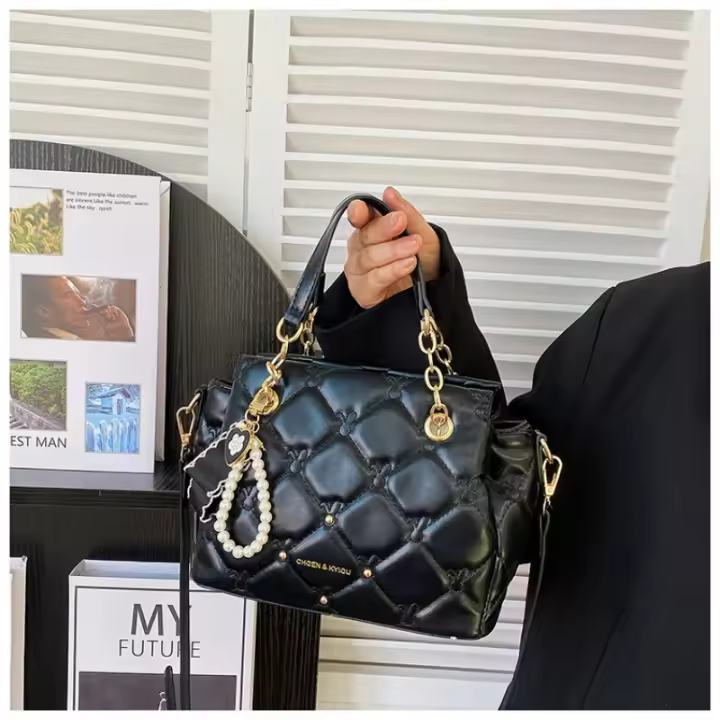 2025 Nueva cadena de lencería bolso de las mujeres, la moda de hombro bolsa de axila, rojo, negro - 1