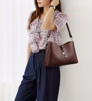 2025 Nuevo bolso de hombro informal para mujer: gran capacidad de 3 capas, bolso cruzado sintético negro minimalista con correa extraíble y cierre de cremallera para el trabajo, viajes diarios, citas y compras, bolso de hombro grande, accesorio versátil, - details 12