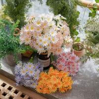 Flores artificiales de crisantemo de lujo, ramas de flores de margaritas realistas de plástico, elegantes flores falsas hechas a mano, decoración para sala de estar - details 3