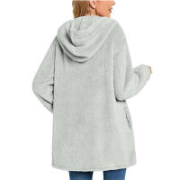 Chaqueta casual con botones de bolsillo y capucha polar para mujer - details 11