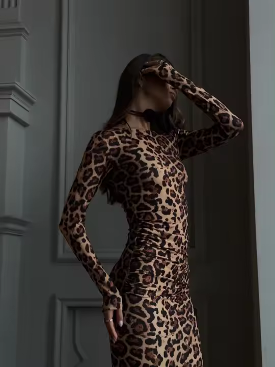 Vestido ajustado de manga larga con cuello redondo estilo leopardo para mujer xy Club Fashion - 1