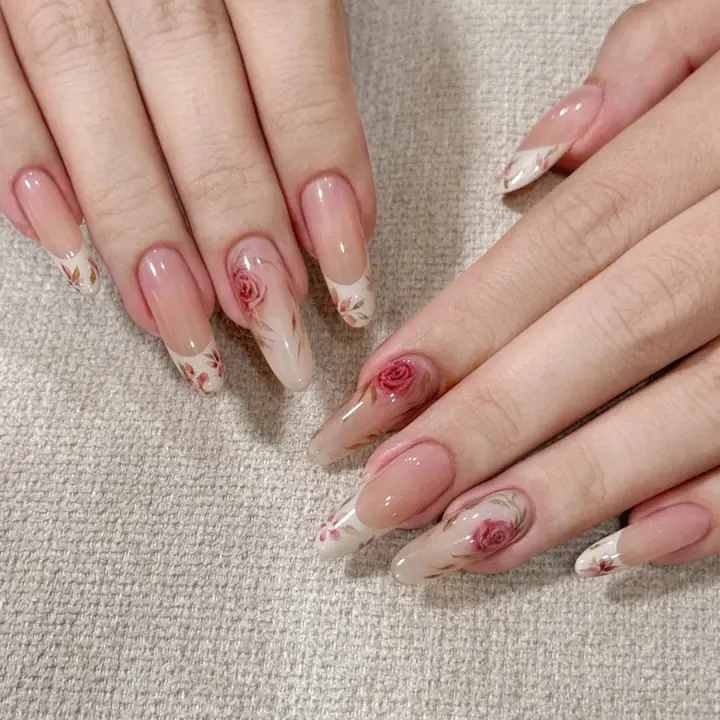 24 piezas/set Uñas postizas largas medianas cuadradas de ballet con flores y mariposa azul verde para la temporada de primavera y verano - 1