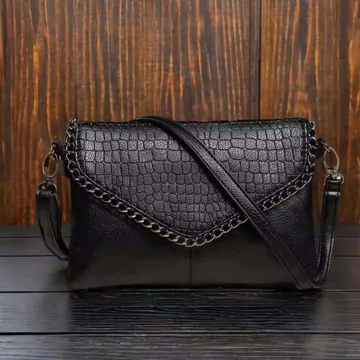 Bolso Cruzado Chic y Edgy Estilo Vintage Biker con Cadena, Hebilla de Cierre de Cremallera, Doble Compartimento, Bolso de Hombro Retro y Duradero - 1