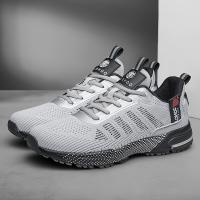 CLOHOO Zapatillas de deporte de punto transpirables para hombre con suela MD acolchada gruesa: comodidad para todas las estaciones, detalles en verde neón/negro, tracción duradera para deportes y uso casual, calzado cómodo, diseño de zapato elegante, - details 8