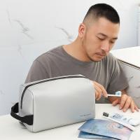 Neceser impermeable para hombre, bolsa de aseo de PU de mano de gran capacidad, bolsa de maquillaje ligera con separación de ropa seca y húmeda, para mujer y hombre - details 10