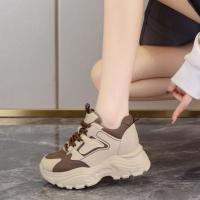 2025 Nueva Plataforma Papá Mujeres Aumento de Altura Ligero Interior Deportes Pequeños Zapatos Casuales - details 3