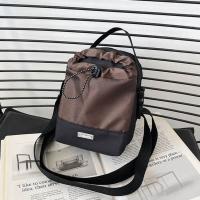 Bolso de hombro con cordón de nailon, bolso cruzado ligero de estilo coreano para mujer, bolso de cubo de gran capacidad con correa ajustable - details 18
