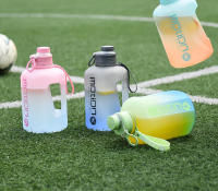 Botella de agua deportiva con pajita de gran capacidad, hervidor de agua portátil de plástico para exteriores - details 3