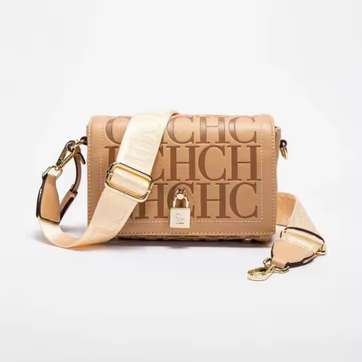 CH Fashion Design 2024 Nuevo modelo de cabeza impresa en color sólido Accesorios de metal Hebilla Bolso de hombro para mujer Marca Mochila de lujo de alta gama - 1