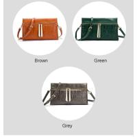 CH Bolso bandolera cuadrado pequeño y versátil para mujer, de alta moda, con diseño de estampado de letras de color puro, mochila de lujo de alta gama - details 3