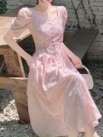 Vestido de princesa rosa floral para mujer, nuevo estilo, temperamento de alta gama, cuello cuadrado francés, estilo de vacaciones en la playa, verano 2025 - details 1