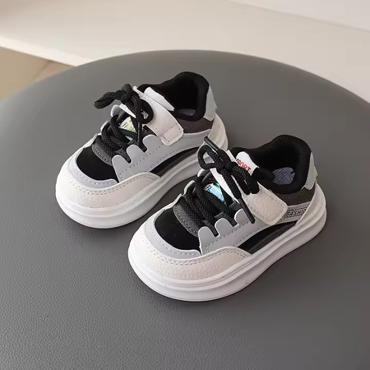 Primavera y otoño nuevos deportes de tabla para niños de 1 a 3 años suela suave bebé zapatos ligeros para niñas tendencia - 1