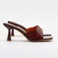 Sandalias de gran tamaño de color sólido versátiles de estilo coreano con tiras transparentes de punta cuadrada y tacones altos - details 9