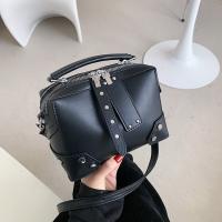 Bolso de gran capacidad de color sólido para mujer 2025 nuevo bolso de mensajero de hombro de moda bolso cuadrado pequeño simple de estilo extranjero bolso de mujer - details 3