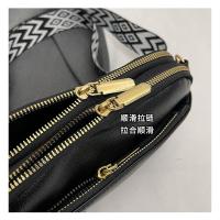 Personalizado nuevo bolso de las mujeres correa de hombro ancha de las mujeres de moda y simple viajero casual hombro bolsa de mensajero pequeña bolsa cuadrada - details 3
