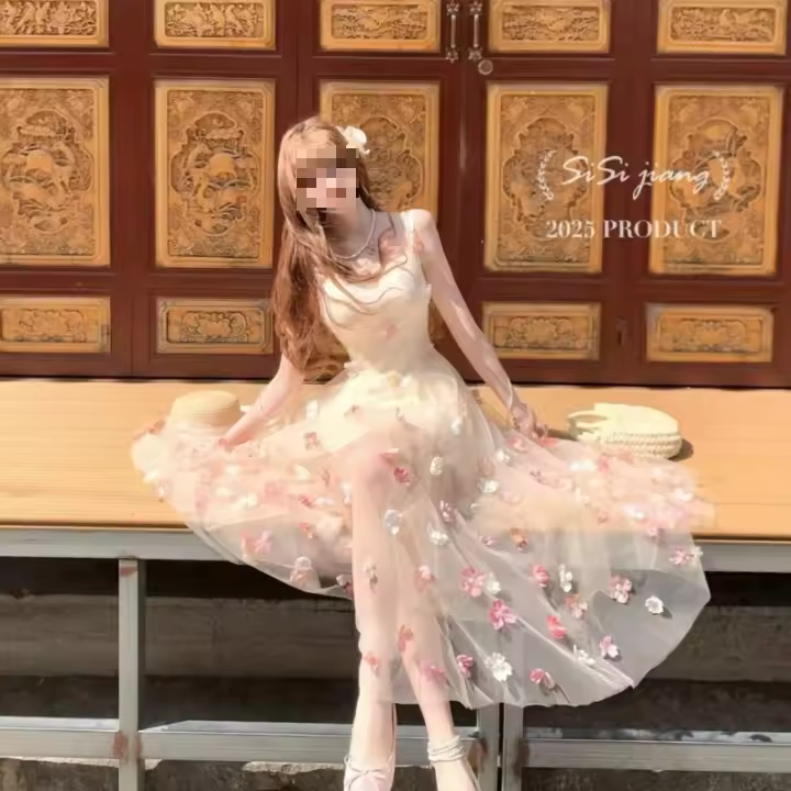 Vestido de Flor de Malla de Industria Pesada Francesa Suspender 3D para Mujer en Verano 2025 - 1