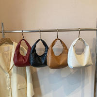 Bolso de hombro tejido en relieve para mujer, bolsa de mano de cuero PU suave, con asa superior pequeña, informal, para uso diario - details 23