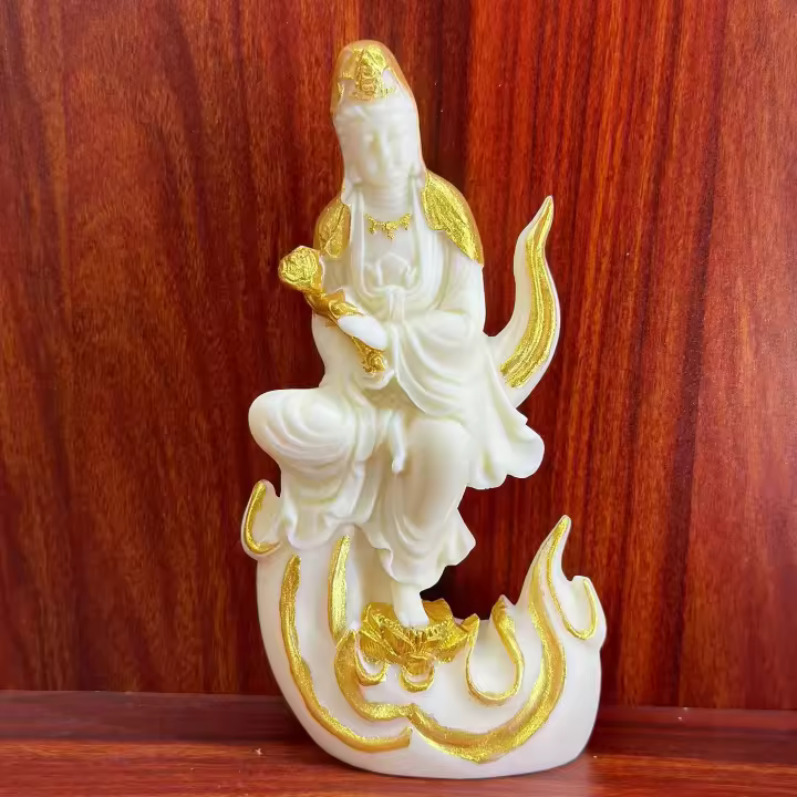 Mesa de té para el hogar chapada en oro Guanyin sin llamas tallada en fruta de marfil, adornos artesanales para sala de estar - 1