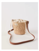 Bolso de Paja Nuevo Estilo Fresco Bolso de Hombro Tejido Hueco Bolso de Playa de Vacaciones Bolso Versátil para Mujeres - details 0