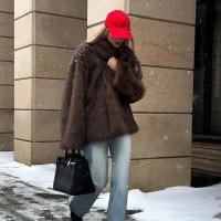 Abrigo de Piel Sintética de Invierno 2024 Estilo Callejero para Mujeres Cálido y de Moda - details 0