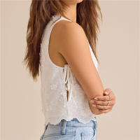 Top corto con abertura lateral para mujer, camiseta sin mangas con lazo lateral, sin mangas, estampado Floral a cuadros, cuello redondo, camisa Peplum de verano para salir - details 2