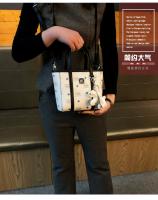 Bolso para mujer marca Hong Kong marca avanzada Qin2025Nueva bolsa de cubo portátil con contraste de un solo hombro para cesta de verduras - details 9