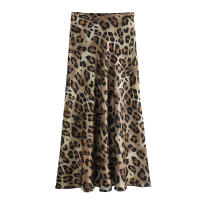 TRAFZA-Falda larga de satén con estampado de leopardo para mujer, faldas Midi de cintura alta, pliegues Vintage, ropa de calle informal, moda de verano - details 3