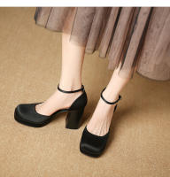 Zapatos de tacón grueso con una tira de moda de nuevo estilo - details 11