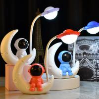 Luz Nocturna creativa de astronauta lunar, lámpara LED de escritorio pequeña para decoración de dormitorio, regalo de Navidad - details 0