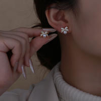 S925 agujas de plata delicadas micro zirconitas lazo perla pendientes mujeres moda simple pequeño y versátil pendientes - details 4