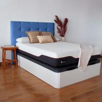 Cabecero tapizado acolchado para dormitorio, modelo Tablet largo en tela antimanchas gris antracita y medidas 151 x 125 cm para camas de 135 o 150 cm. - details 70
