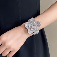 Brazalete de flores brillantes, cadena para el brazo, brazalete ajustable con diamantes de imitación, pulseras de aleación de cristal, brazalete de flores para la parte superior del brazo, para fiesta - details 14