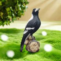 Adorno de Urraca de simulación de resina, modelo de Urraca de dibujos animados, escultura artesanal creativa, miniaturas de animales, estatuilla para patio - details 1