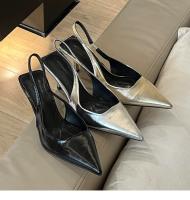 Impresionantes zapatos de tacón alto dorados con punta en punta de alta gama, nuevos zapatos de tacón - details 15