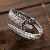 Pulseras Retro Clásicas en Forma de Espada Joyería de Fiesta Exquisita para Hombres y Mujeres - details 2