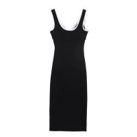 Vestido sencillo con cuello en V y tirantes de color contrastante Temperamento 2025 Verano Nueva ropa de mujer - details 1