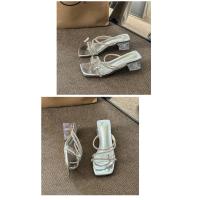 Sandalias de una palabra verano de las mujeres 2025 nuevo cristal tacón grueso tacón medio con falda temperamento plata tacones altos - details 12