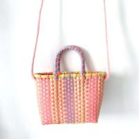 Productos al por mayor diseñados cesta tejida de paja bolso de playa hecho a mano pequeño bolso bandolera para verano - details 7