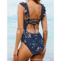 Traje de baño con cuello en V con traje de baño con cordones y borde con volantes - details 21