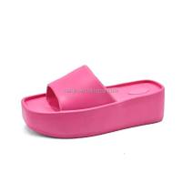 Nuevas zapatillas de plataforma de tacón inclinado romano con palabra Drag para mujer de alta calidad a la moda 2025, sandalias deslizantes con altura para niñas - details 1