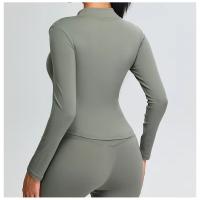 Ropa deportiva de moda para mujer, Top de Yoga con cremallera y manga larga con cuello alto y manga larga - details 8