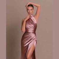 Elegante Vestido de Noche Largo Sexy Halter sin Espalda Alta y Abierto hasta la Cintura - details 2