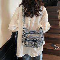 Bolso de hombro de mezclilla para mujer, bandolera de color sólido a la moda con correa ajustable, cierre de cremallera, forro de poliéster, bolso de viaje estilo coreano - details 2