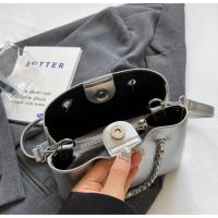 Bolso de Hombro de Textura Sencilla para Mujer 2025 Bolso de Viaje Ligero de Moda con Estilo de Lujo - details 9