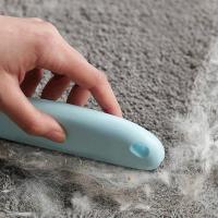 Cepillo eliminador de pelo de mascotas efectivo para gatos y perros, lava suavemente la lana y limpia la piel para un hogar limpio y ordenado - details 0